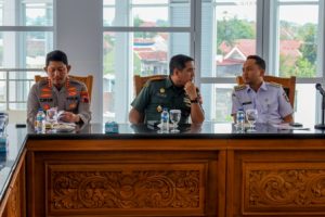 Danrem 074/Warastratama, Walikota Surakarta dan Kapolresta Surakarta Pimpin Rakor Forkopimda Kota Surakarta