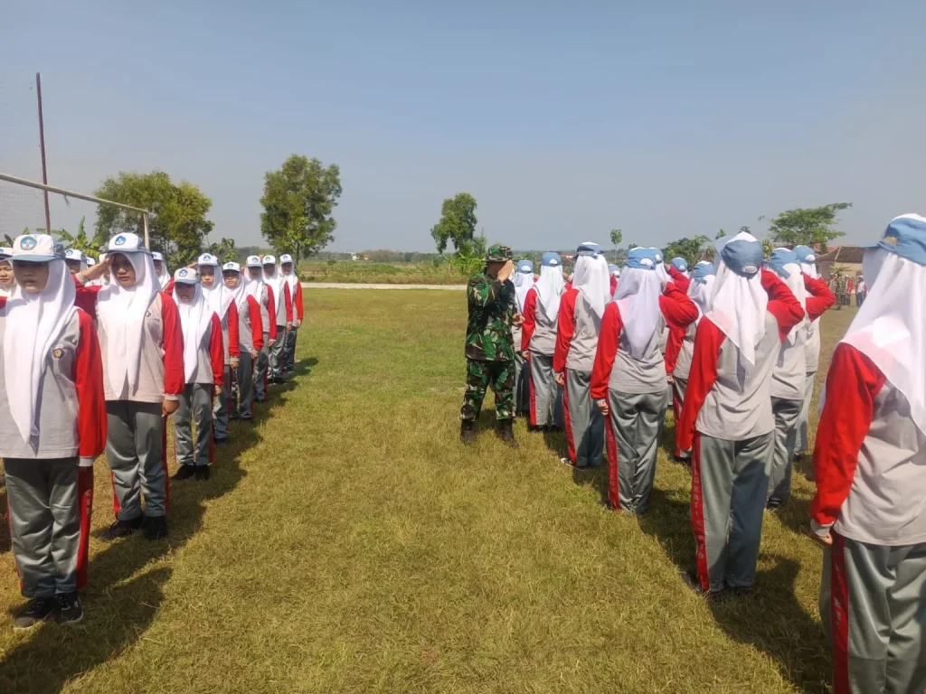 Koramil Klego Gembleng 300 Siswa SMK N 1 Klego, Tanamkan Disiplin dan Jiwa Nasionalisme